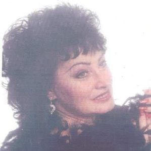 Meet your Posher, Dee